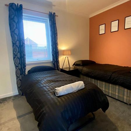 Cosy Cottage With Free Parking Close To Airport Единбург Екстериор снимка
